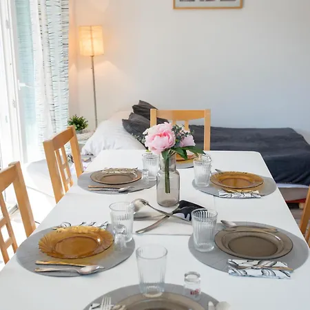 Apartman Oak Residents *